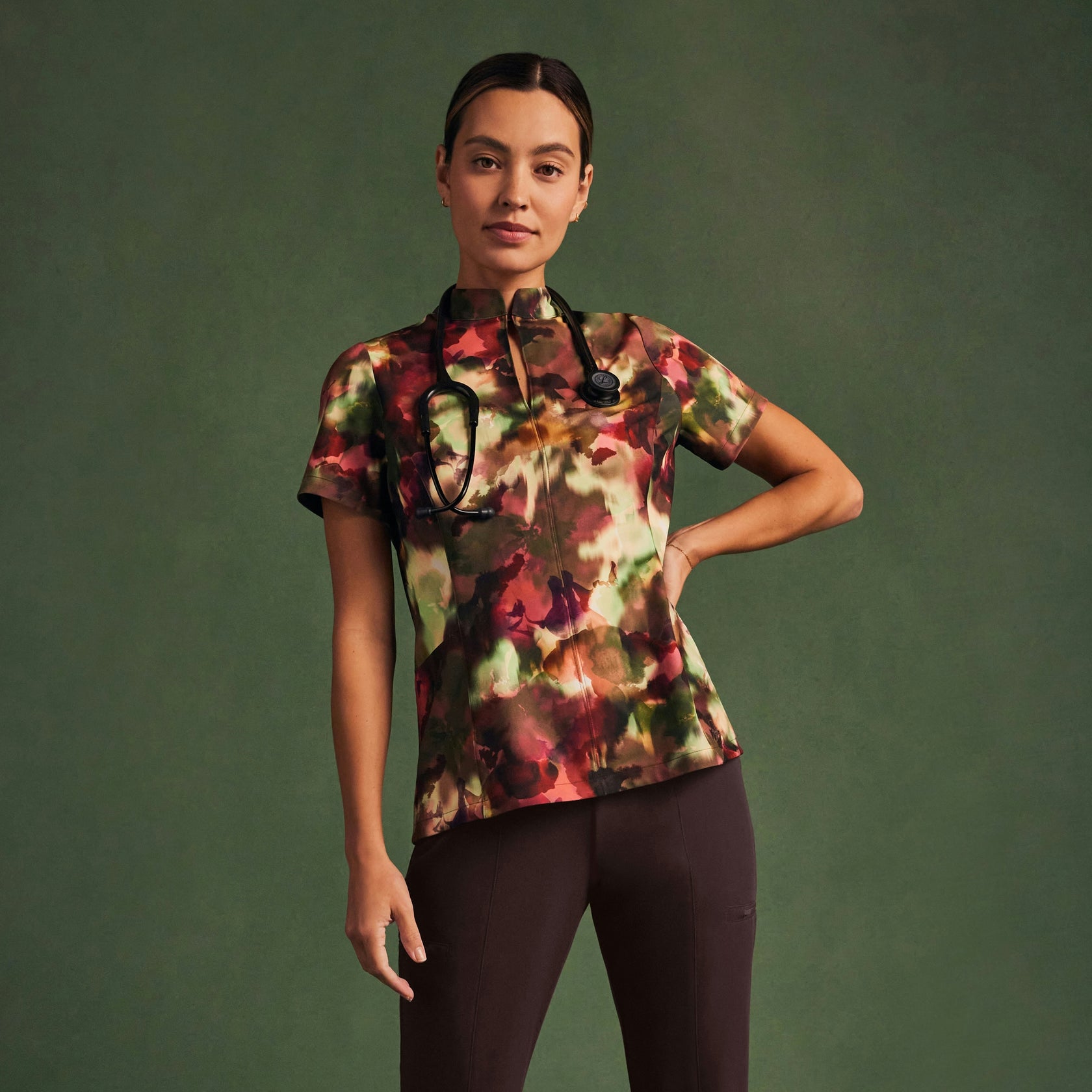 Aria Fit & Flare Mock-Neck Scrub Top - Floral Haze - WOMEN'S TOPS - Jaanuu