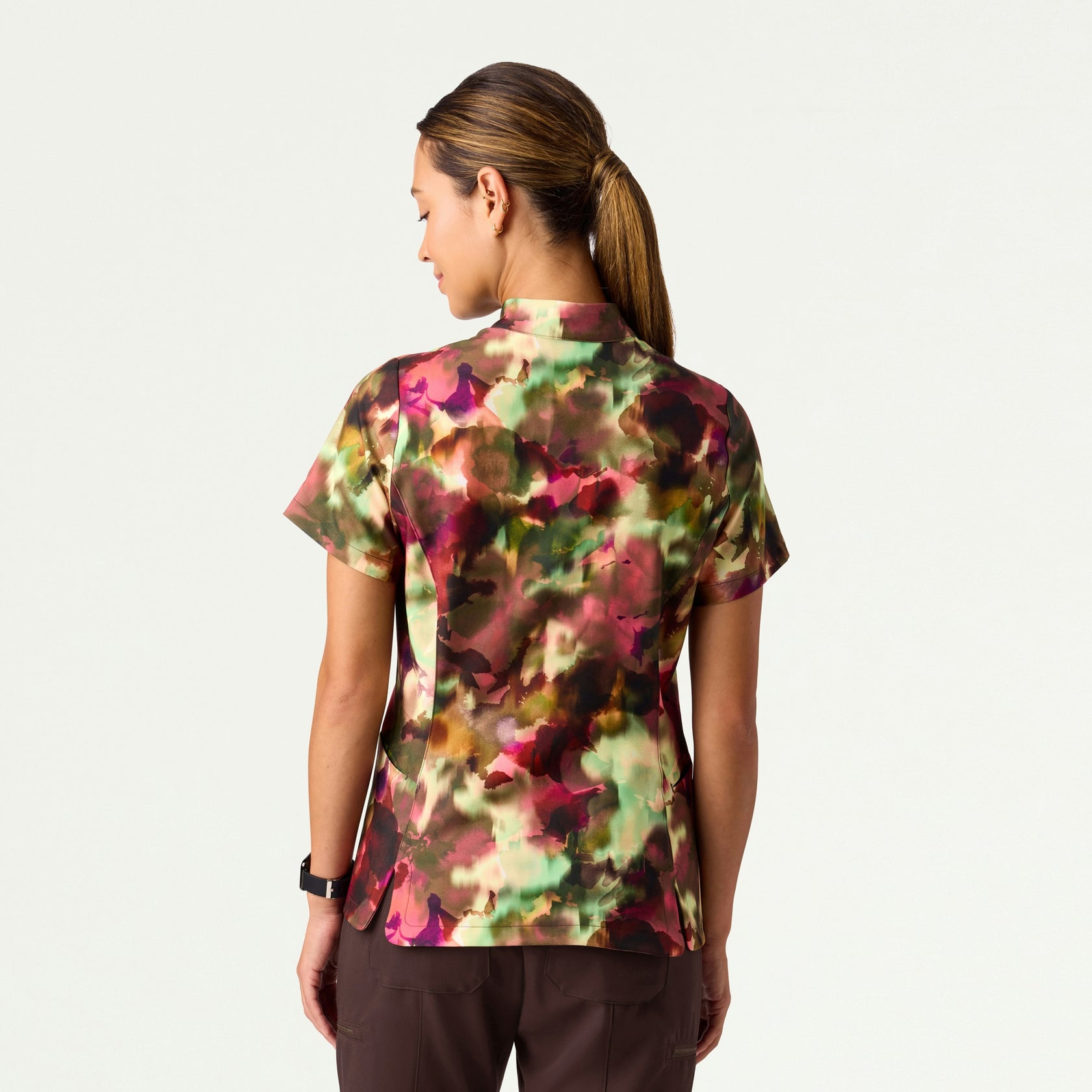 Aria Fit & Flare Mock-Neck Scrub Top - Floral Haze - WOMEN'S TOPS - Jaanuu