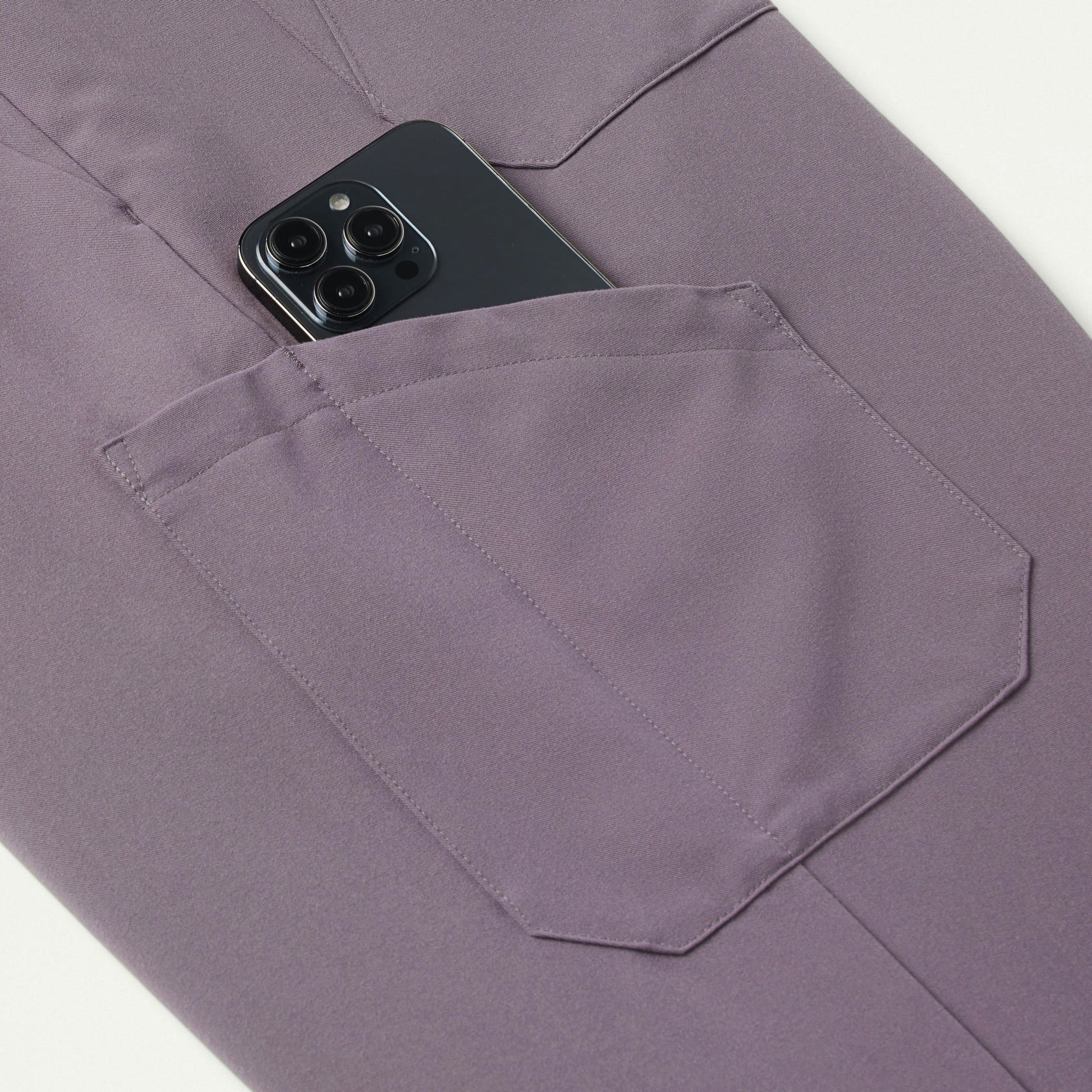 Osmo 8-Pocket Scrub Jogger - Titanium - MEN'S PANTS - Jaanuu