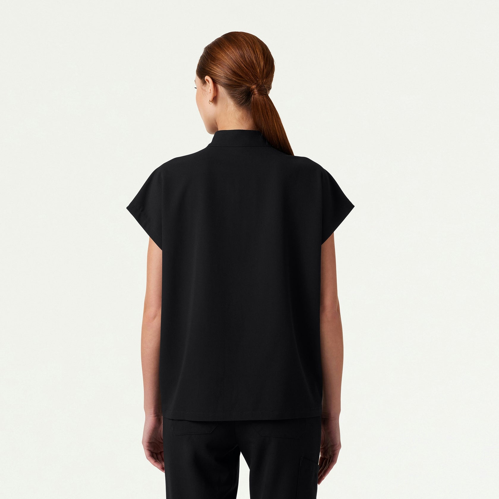 Aris Oversized 2-Pocket Scrub Top - Black - WOMEN'S TOPS - Jaanuu