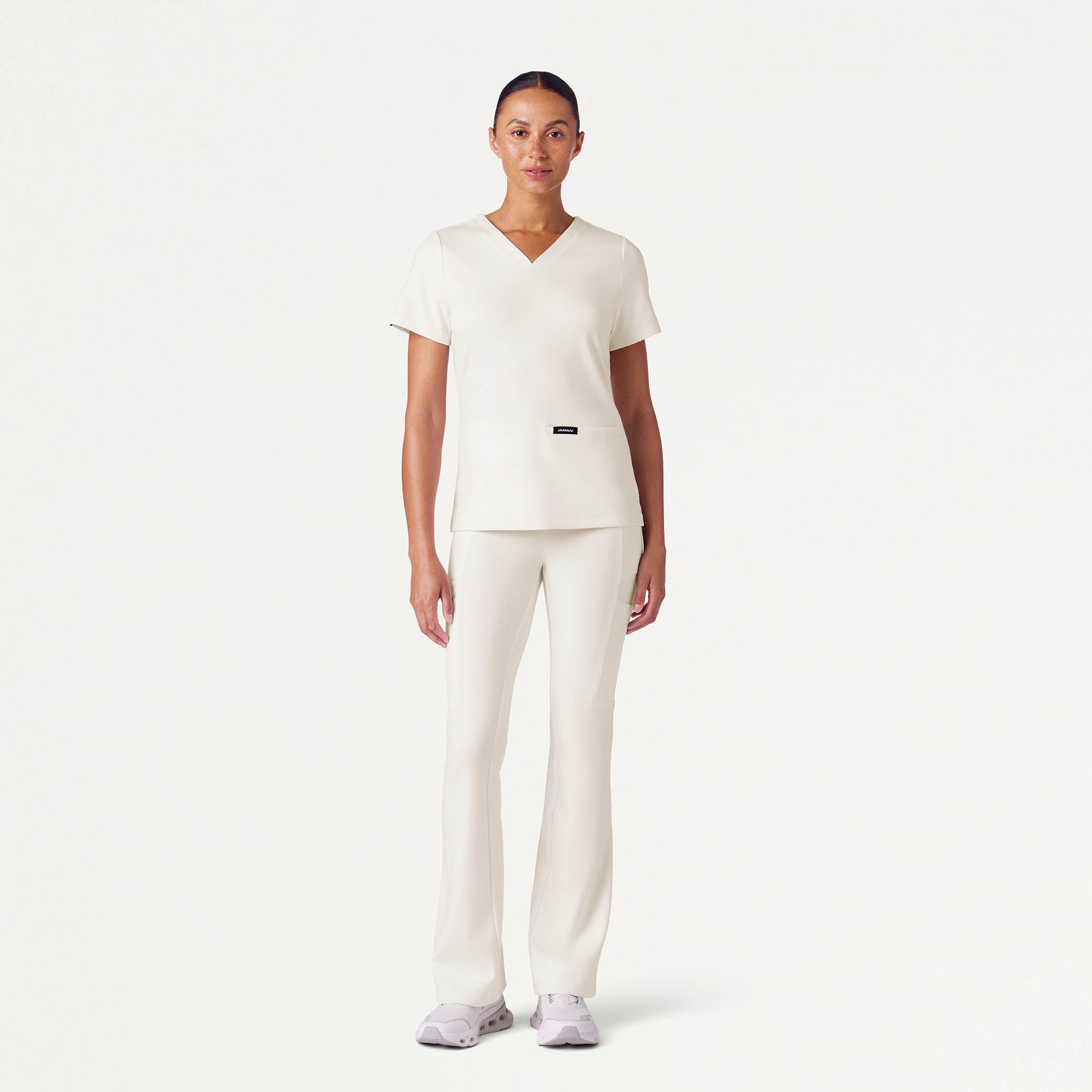 Cesi Slim UltraSOFT™ Scrub Top - Frost
