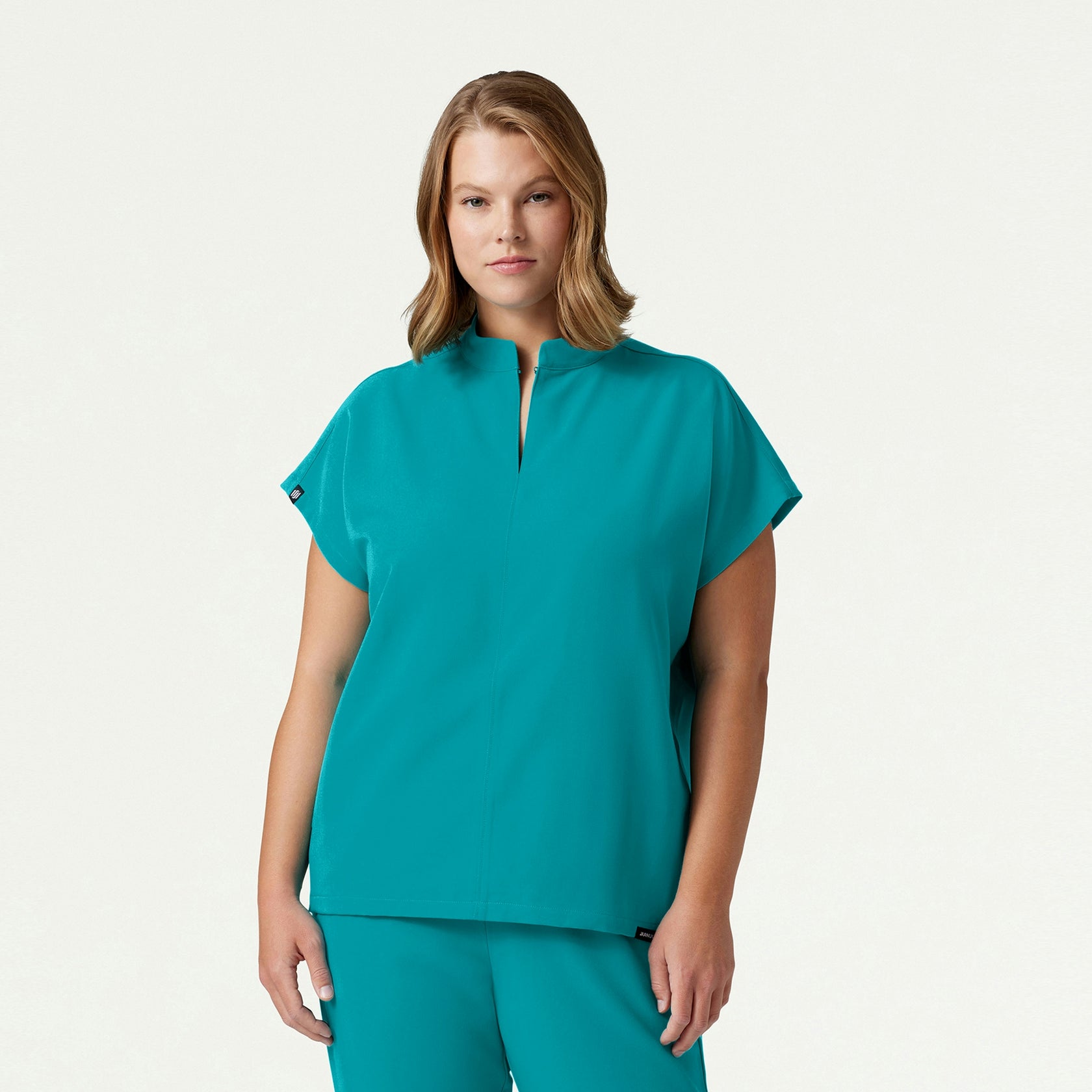 Aris Oversized 2-Pocket Scrub Top - Aqua - WOMEN'S TOPS - Jaanuu