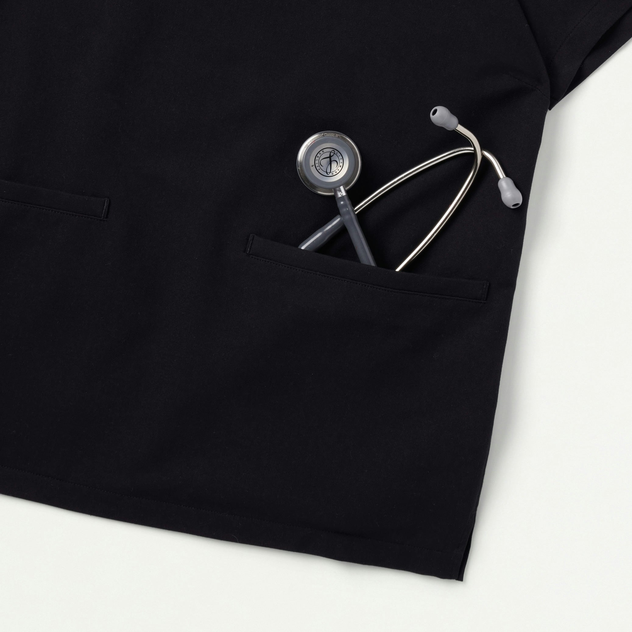 The Shea Essential Scrub Set - Black - 4