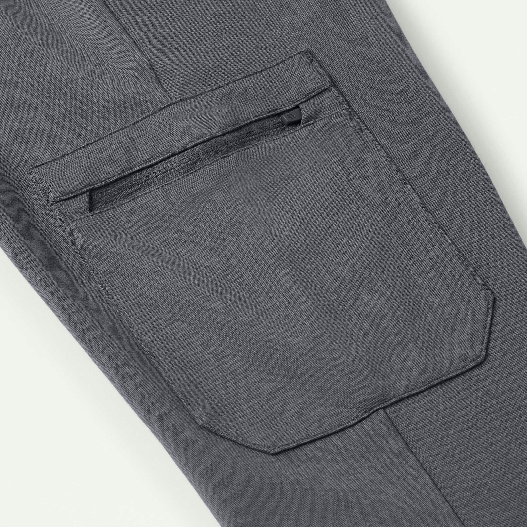 The Newland Essential Scrub Set - Heather Gray