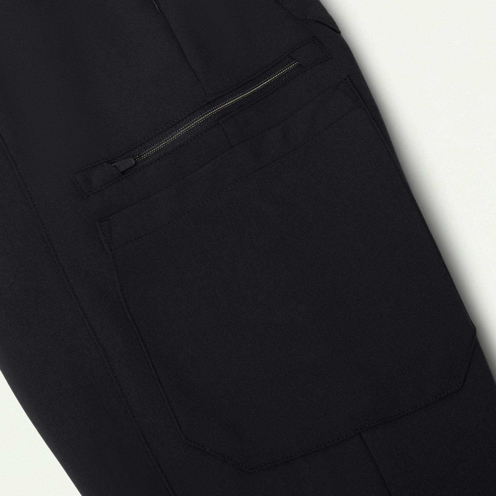 Liv Skinny 8-Pocket Scrub Jogger - Black - WOMEN'S PANTS - Jaanuu