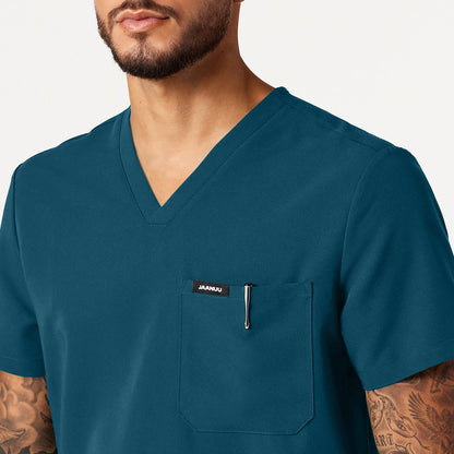 Holmes Everyday 1-Pocket Scrub Top - Caribbean Blue on-body detail