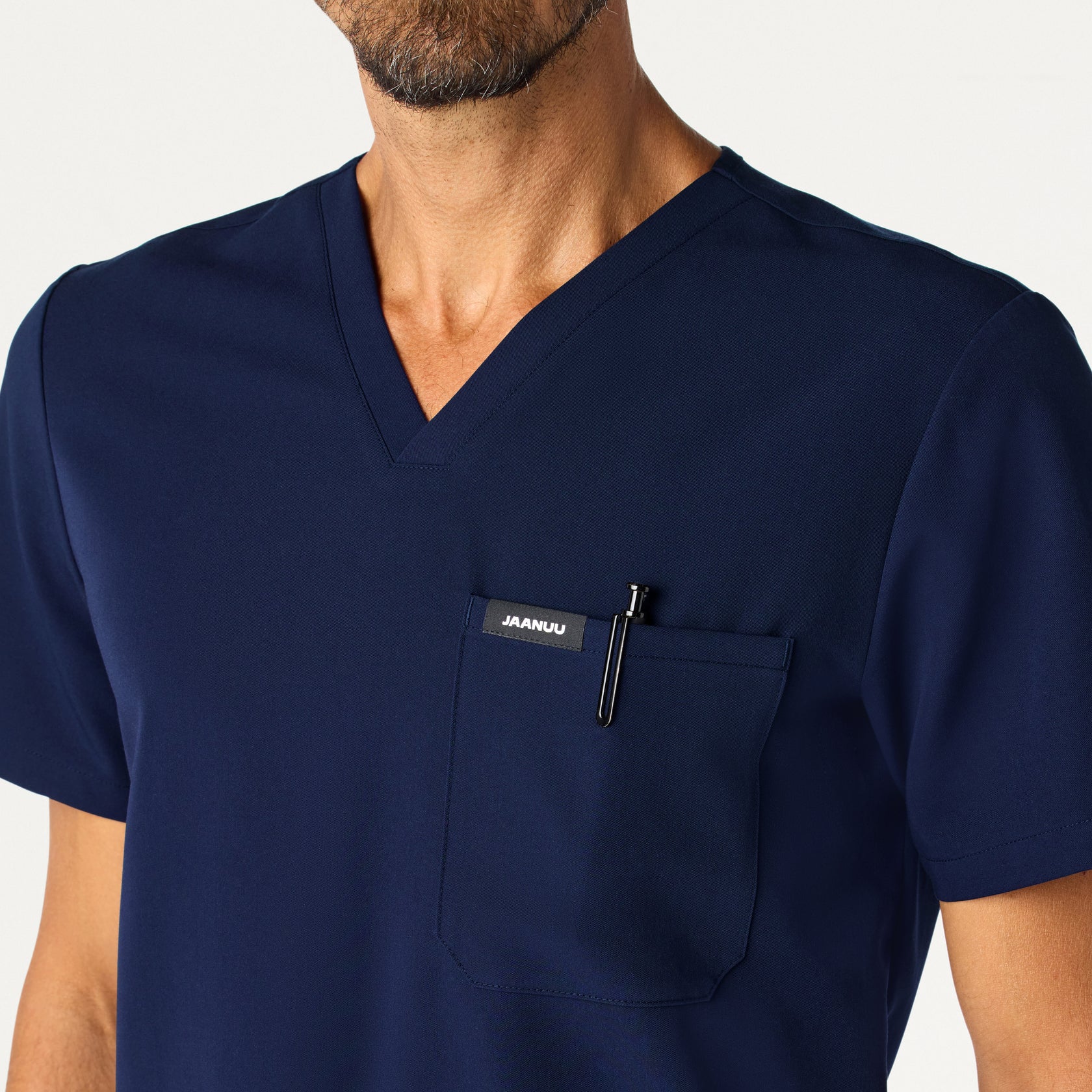Holmes Slim Everyday 1-Pocket Scrub Top - Midnight Navy on-body detail