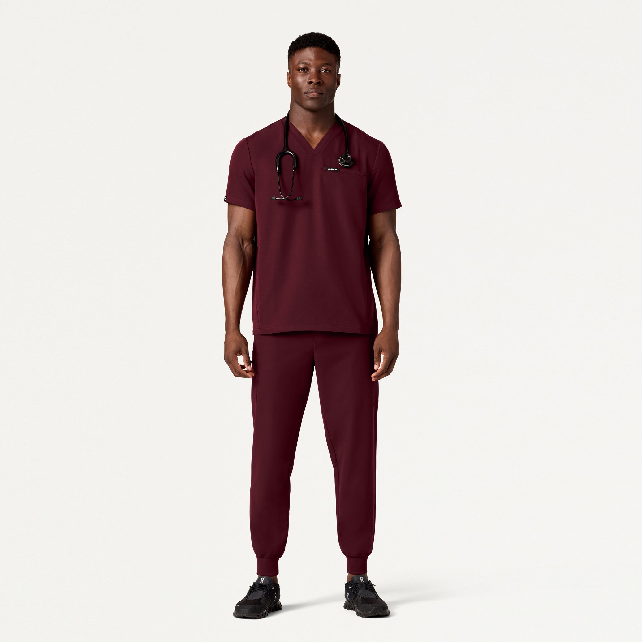 Osmo 8-Pocket Scrub Jogger - Burgundy