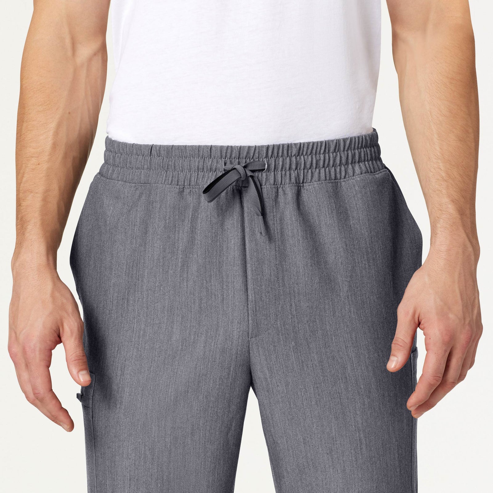 Osmo 8-Pocket Scrub Jogger - Heather Gray on-body detail
