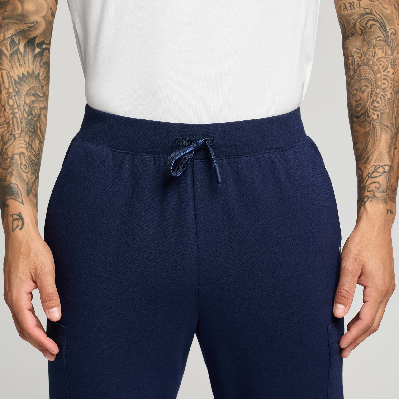 Ollie Slim UltraSOFT™ Cargo Scrub Jogger - Midnight Navy on-body detail