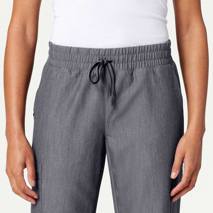 Neo Everyday Cargo Scrub Jogger - Heather Gray on-body detail