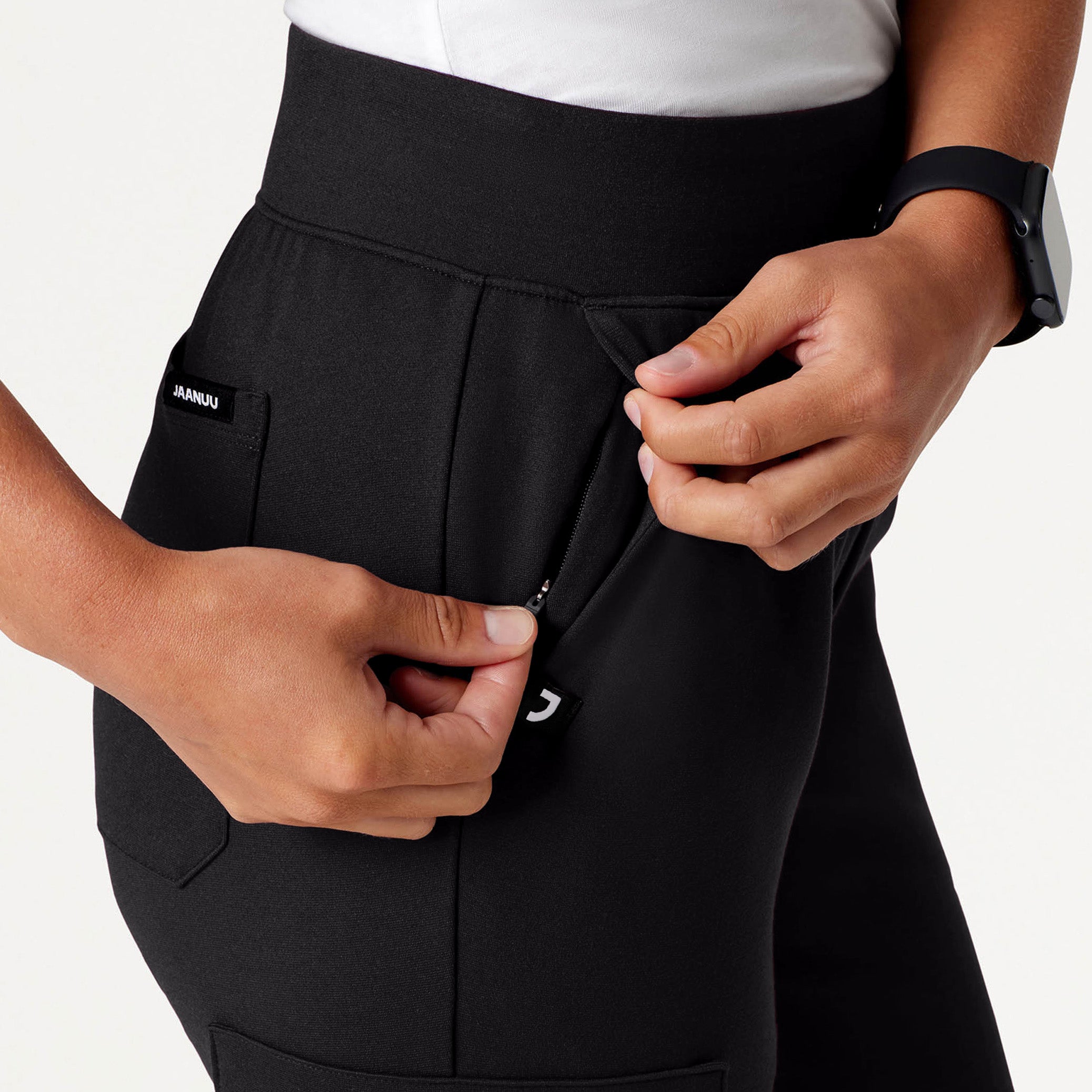 Rubi Slim UltraSOFT Scrub Jogger - Black – Jaanuu