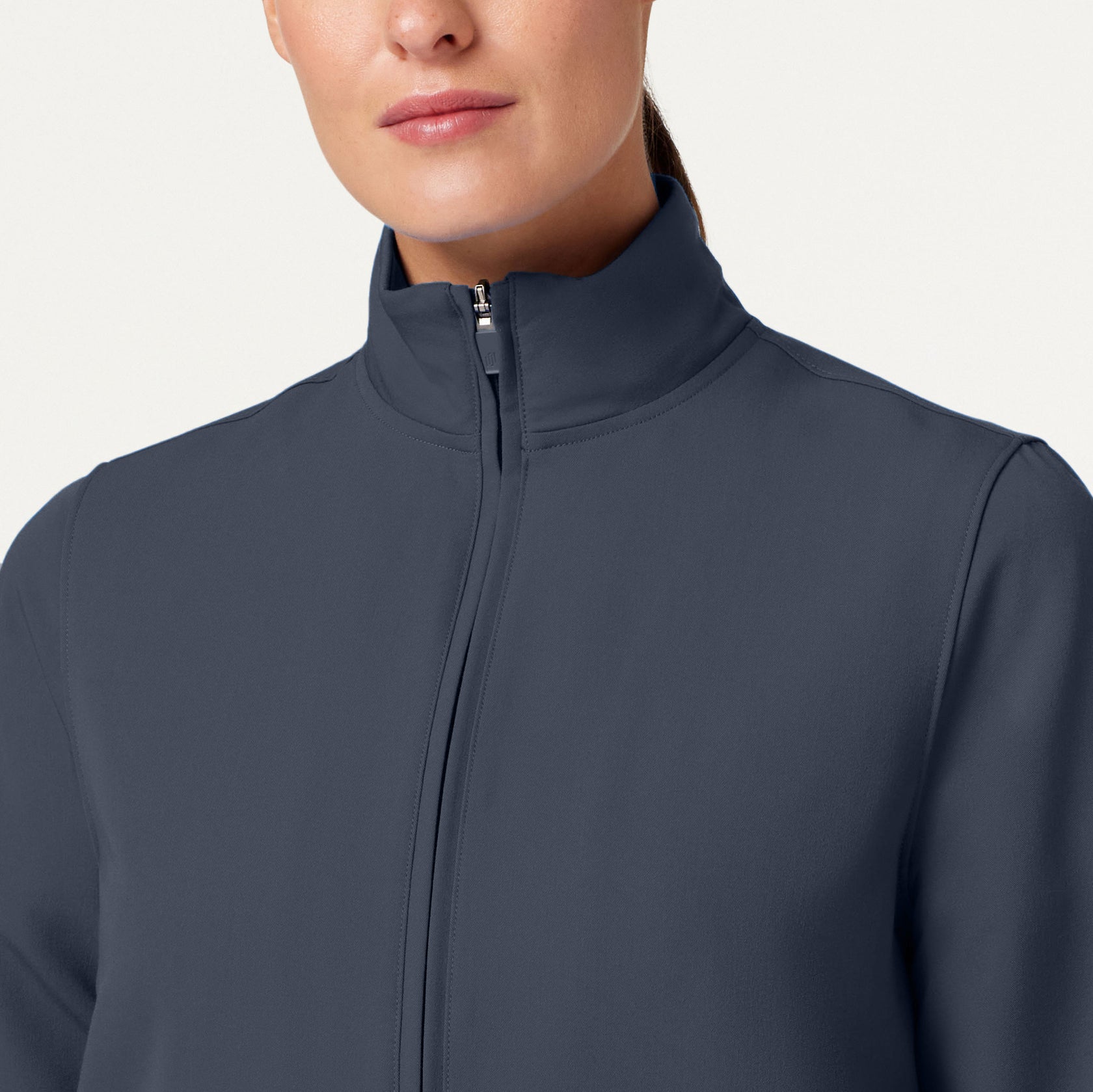 Ceri Essential 6-Pocket Scrub Jacket - Carbon Gray on-body detail