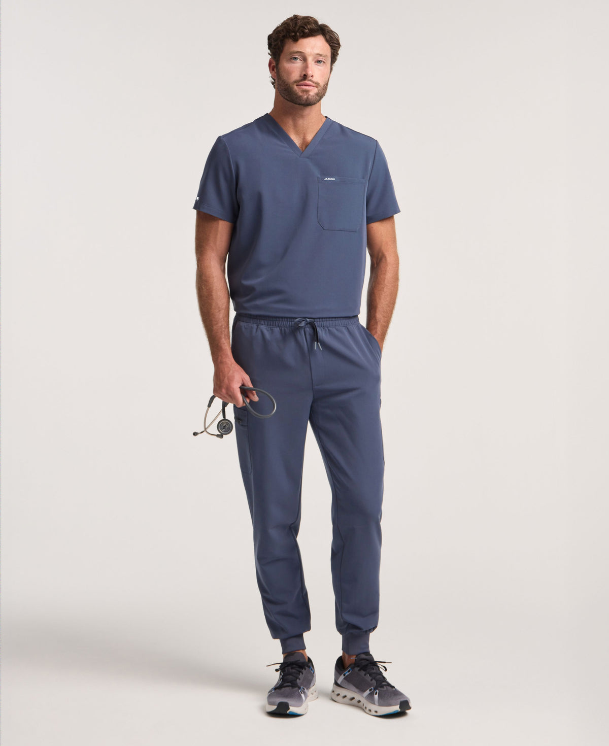 Jaanuu Osmo 8-Pocket Scrub Jogger in Carbon Gray, product photo 4 of 6