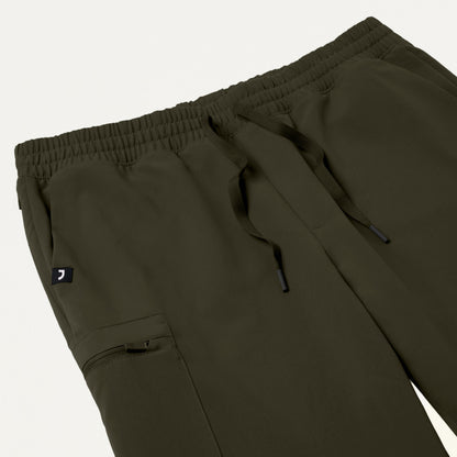Osmo 8-Pocket Scrub Jogger - Deep Olive