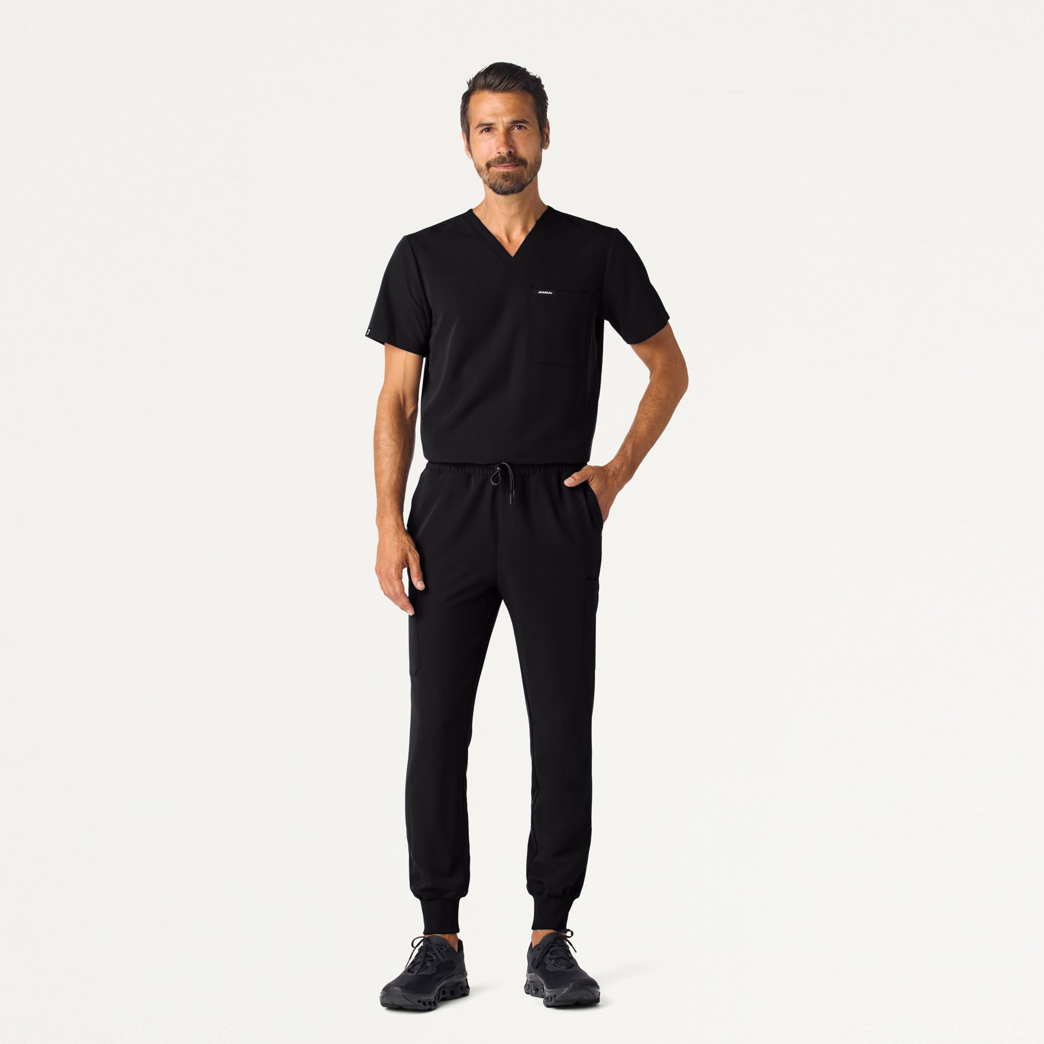 Osmo Slim 8-Pocket Scrub Jogger - Black