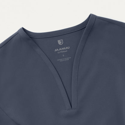 Calix Fit & Flare Scrub Top - Carbon Gray