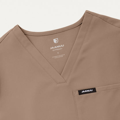 Rhena Slim Essential 1-Pocket Scrub Top - Mocha