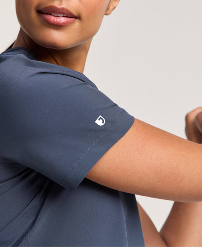 Jaanuu Harlow Slim 1-Pocket Scrub Top in Carbon Gray, product photo 4 of 6