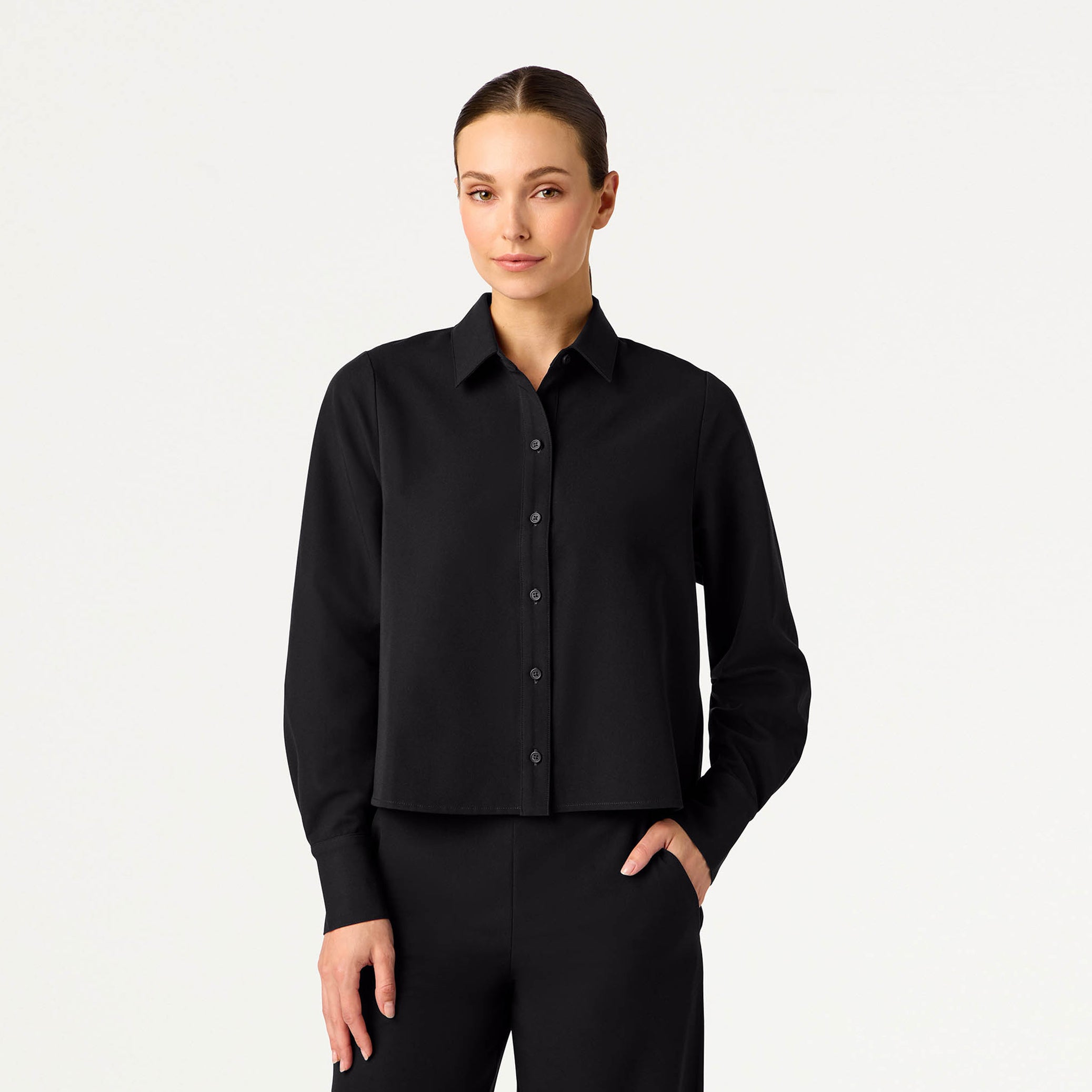 Kenna Cropped Button-Up Scrub Shirt - Black