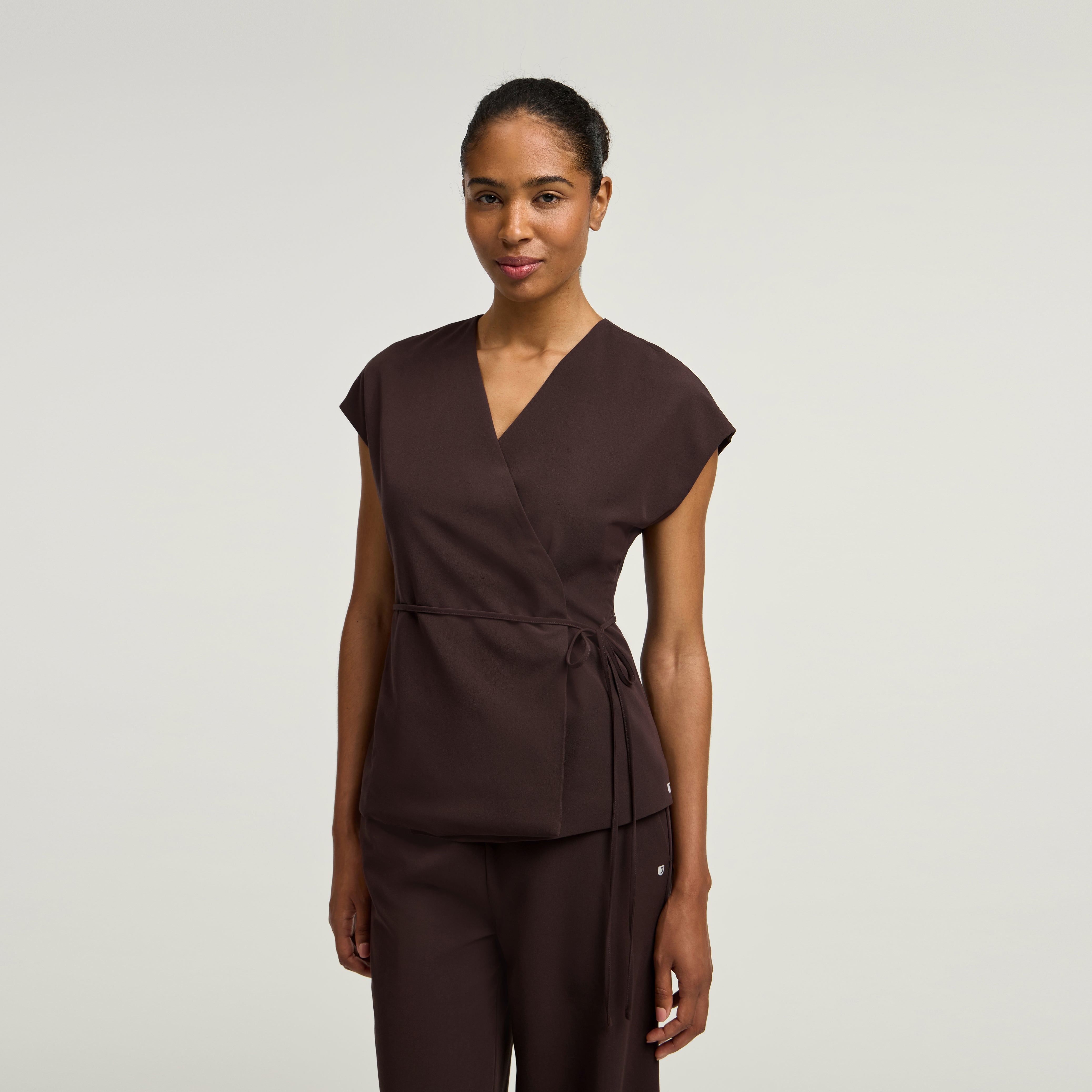 Zuri Wrap Scrub Top - Espresso