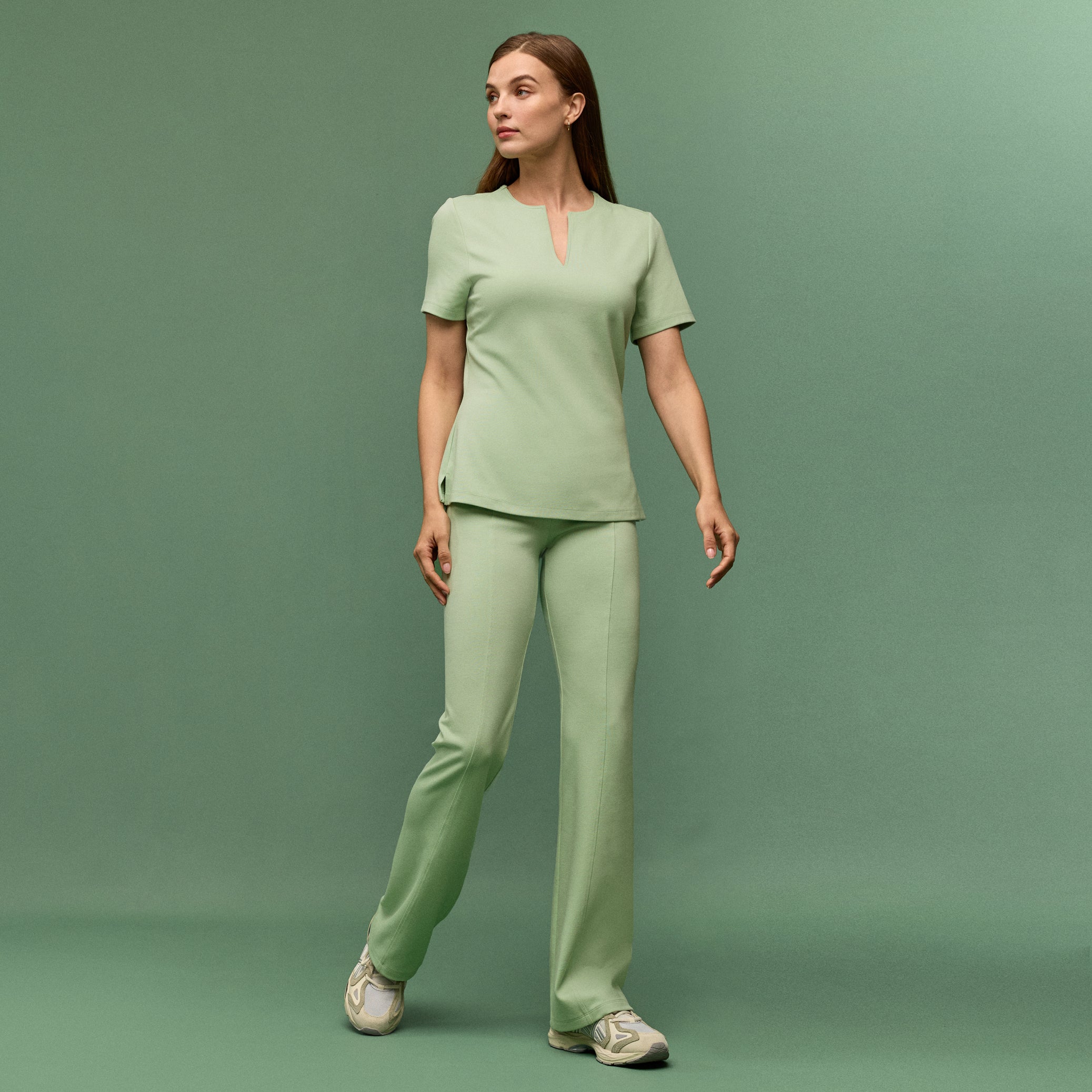 Sloane Slim Scrub Top - Mint