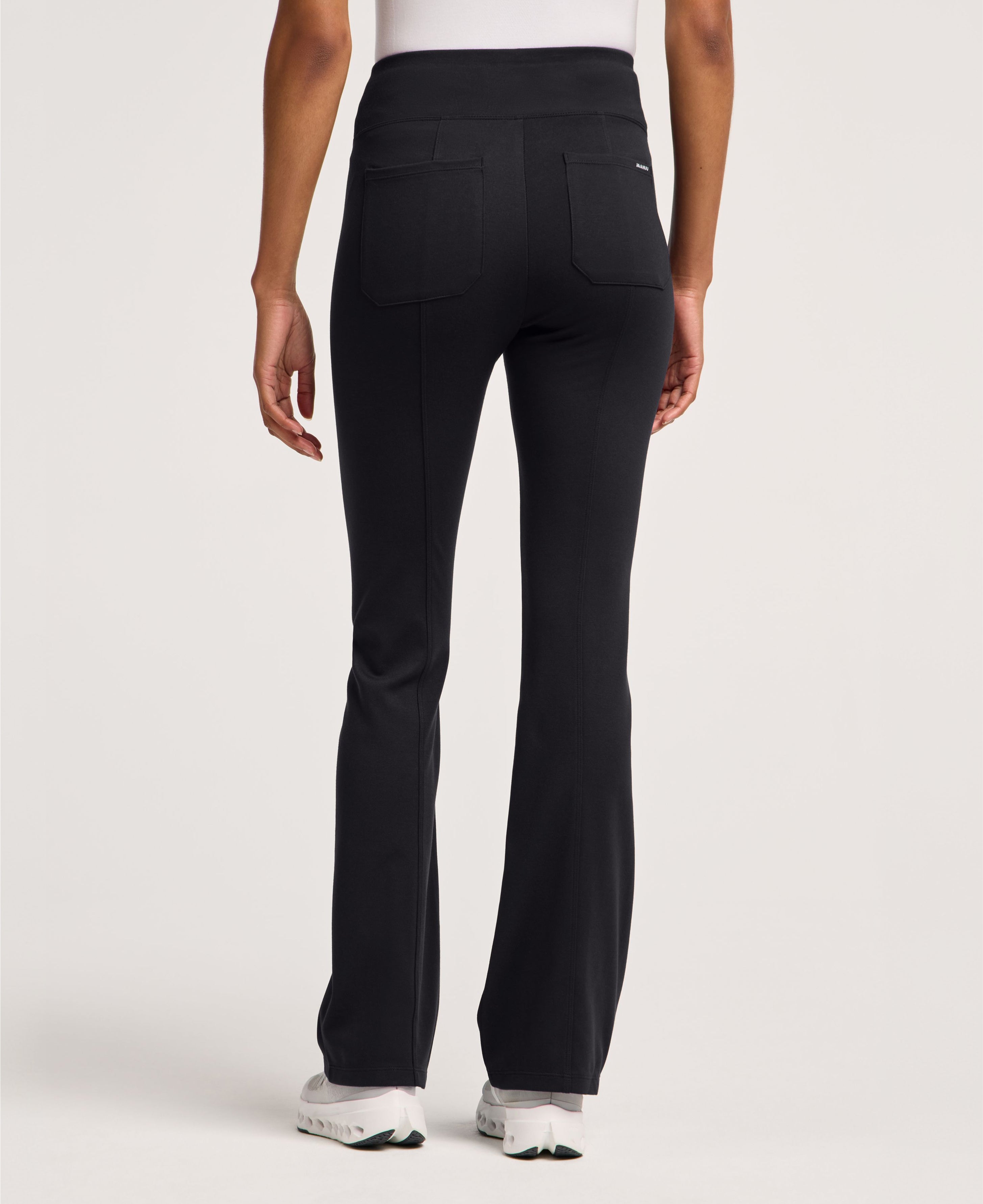 Jaanuu Ivy Yoga Scrub Pant in Black, product photo 4 of 6