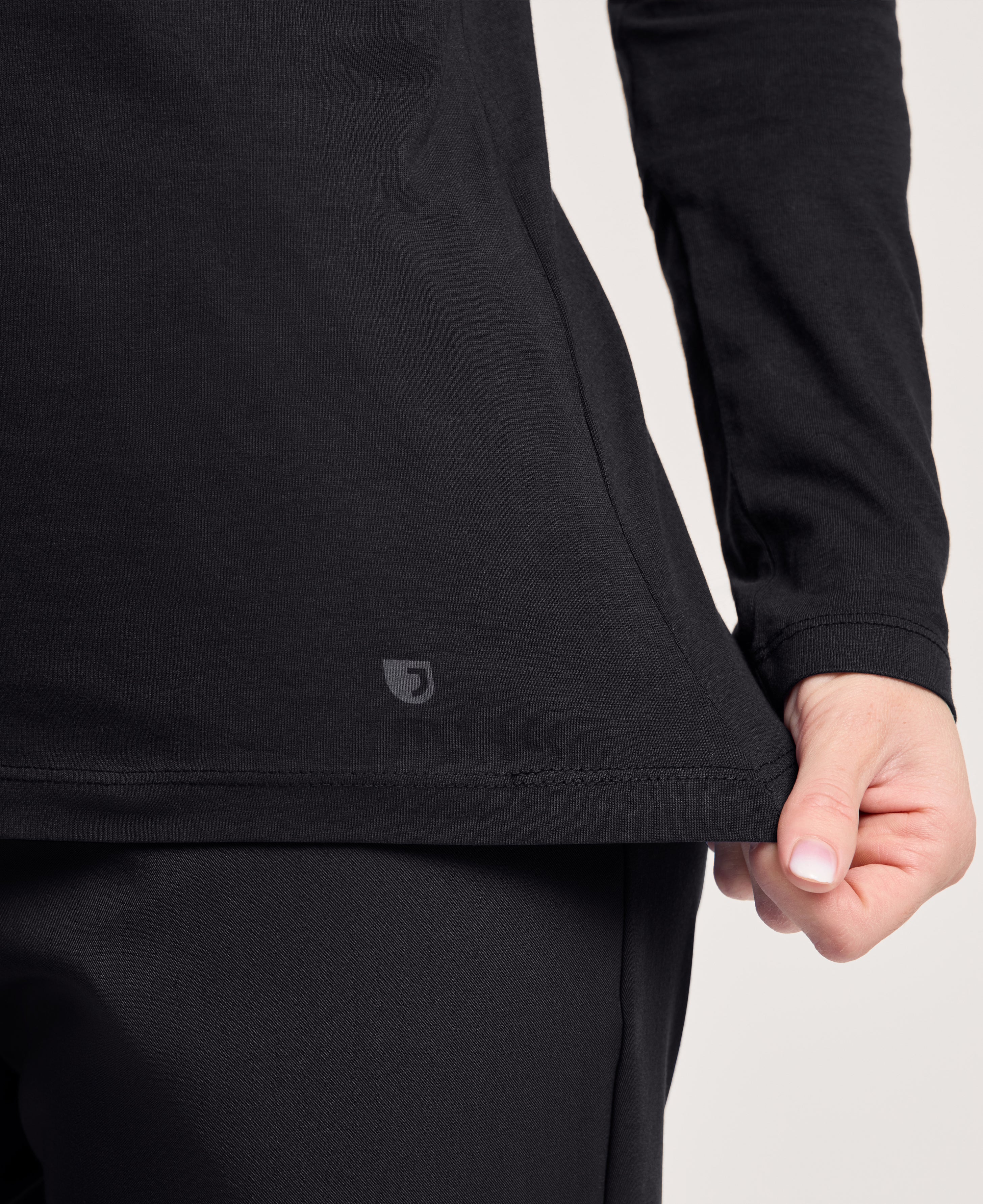 Jaanuu Regenˣ Cotton Underscrub in Black, product photo 6 of 6