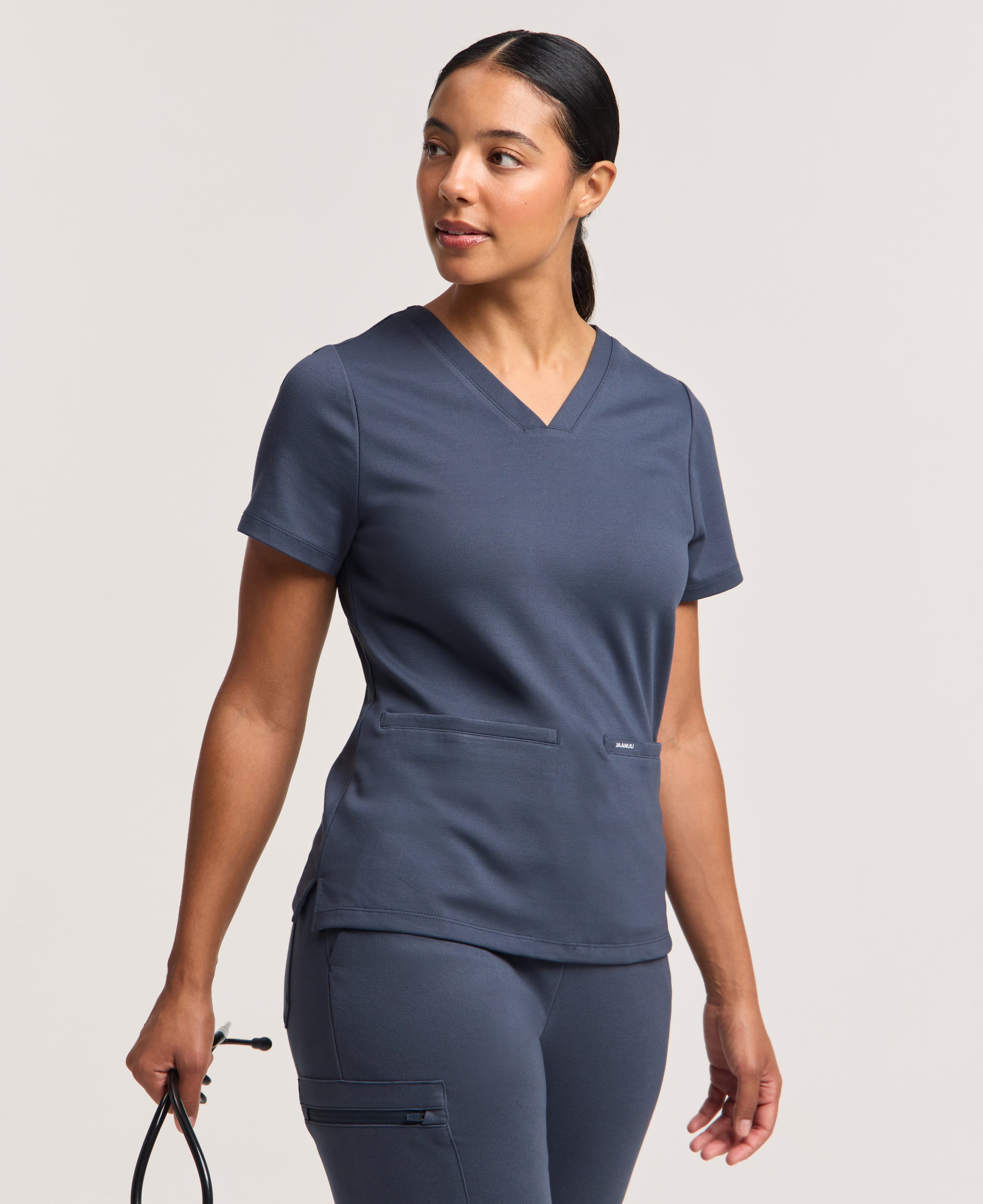 Cesi Slim Scrub Top - Carbon Gray