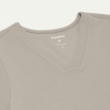 Cesi Slim UltraSOFT Scrub Top - Fog