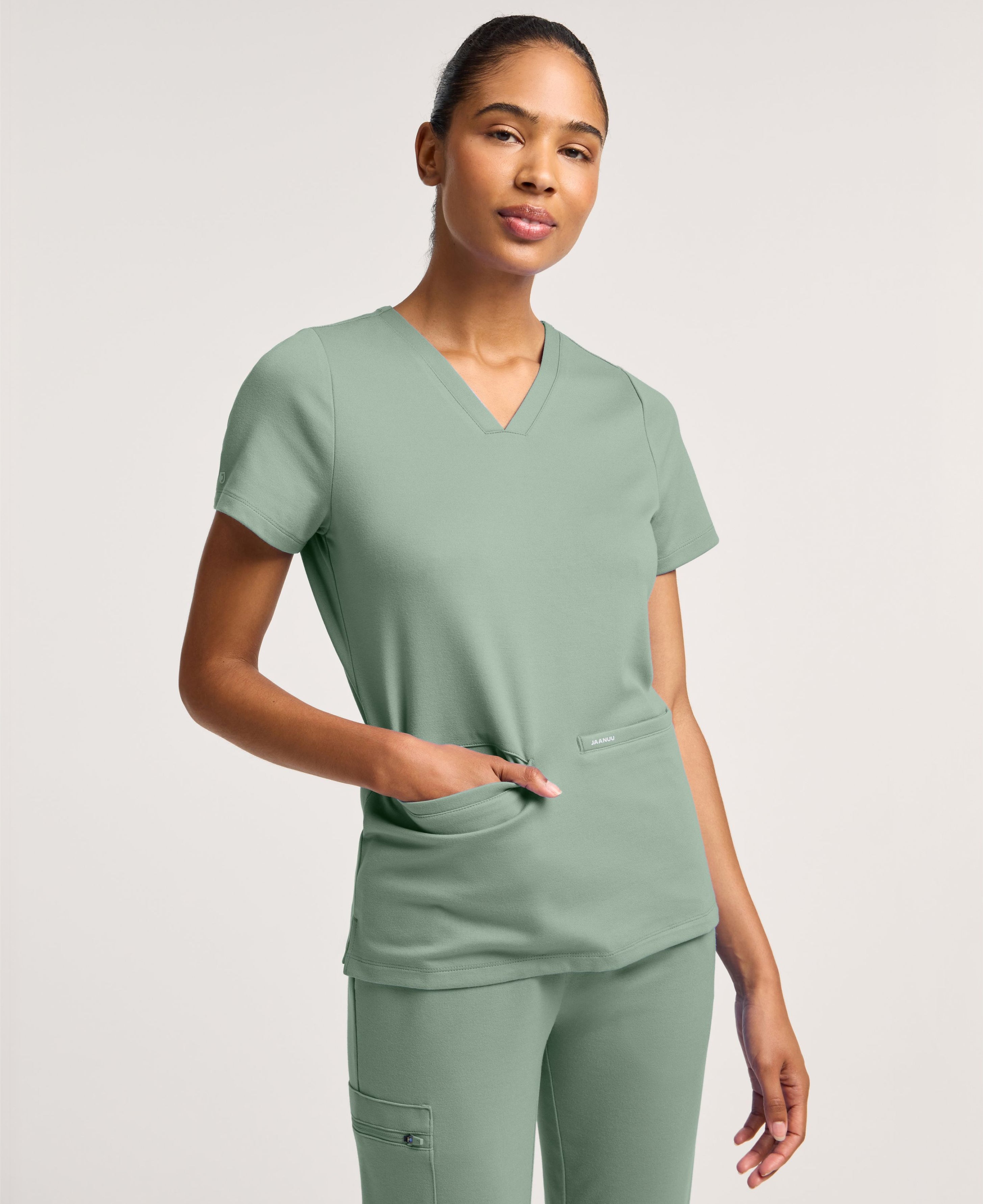 Cesi Slim Scrub Top - Sage