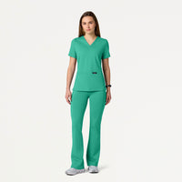 Cesi Slim ULTRAsoft Scrub Top - Surgical Green