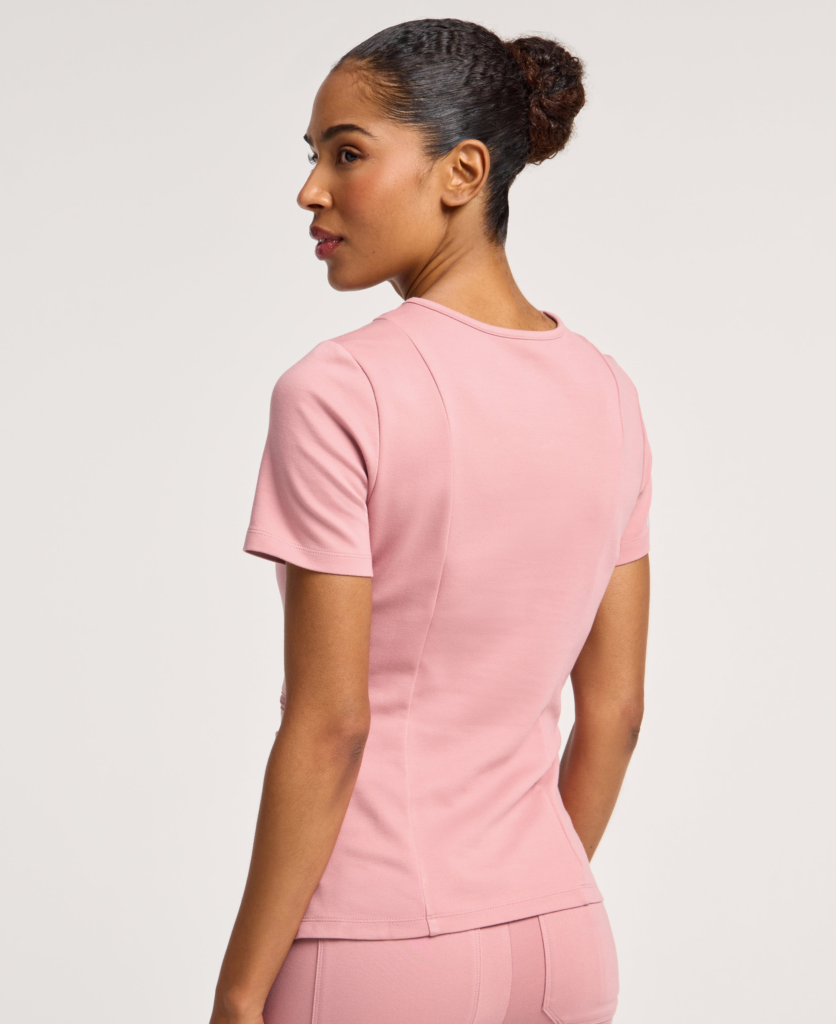 Jaanuu Kass Slim 4-Pocket Scrub Top in Mauve, product photo 5 of 6