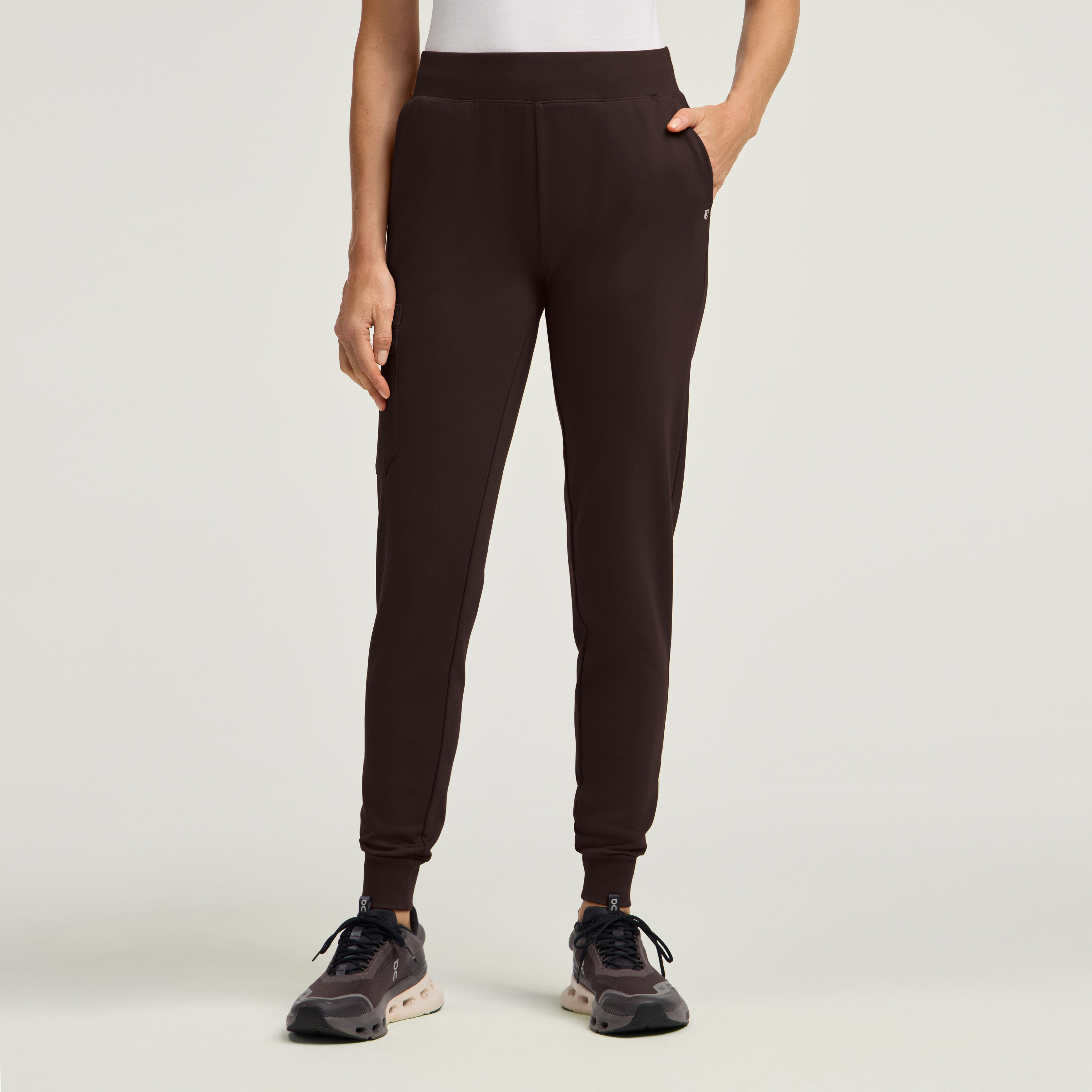 Rubi Slim Scrub Jogger - Espresso