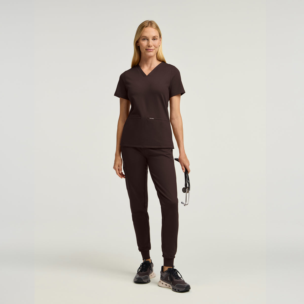 Rubi Slim Scrub Jogger - Espresso