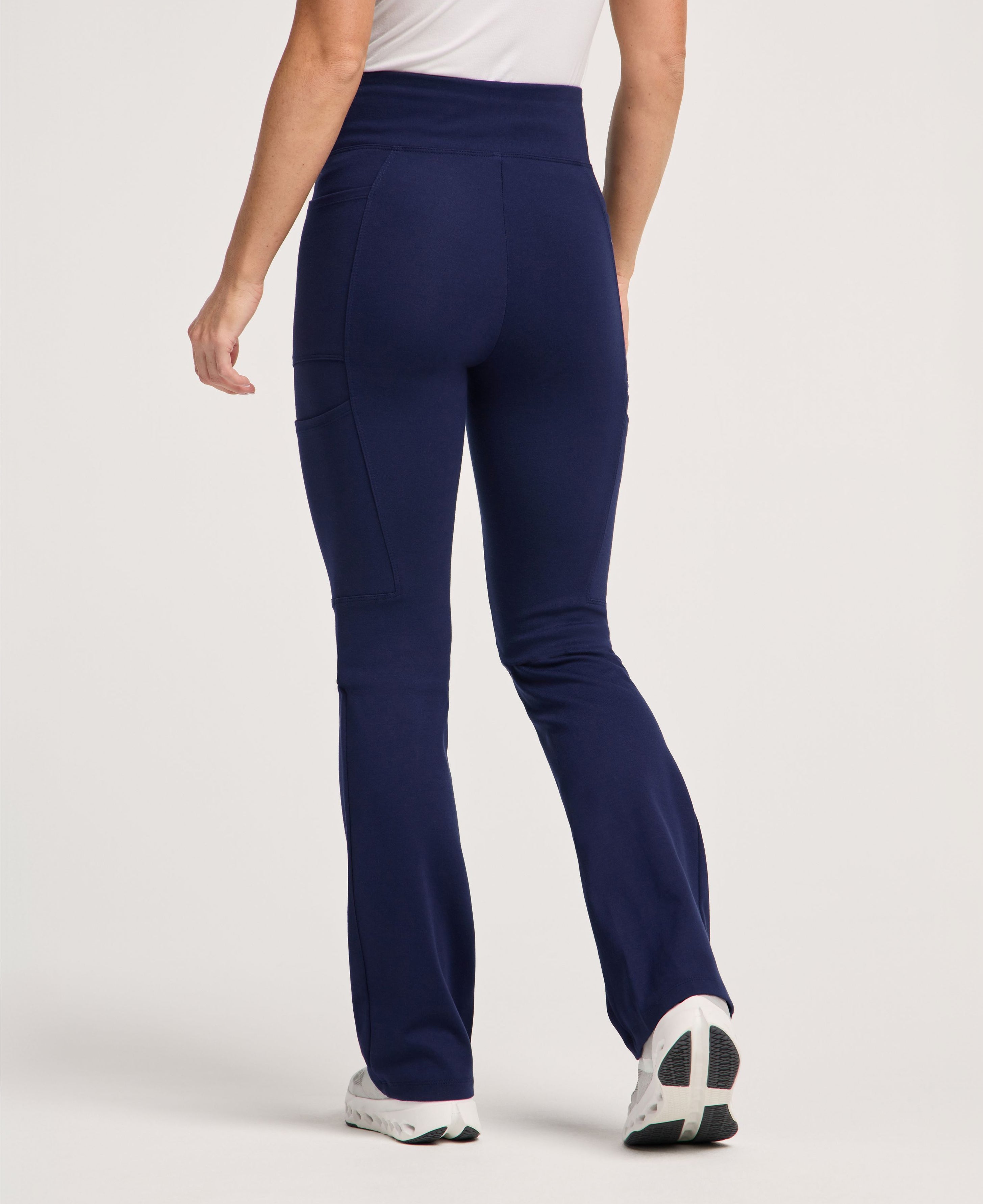 Jaanuu Perri Yoga Scrub Pant in Midnight Navy, product photo 4 of 6