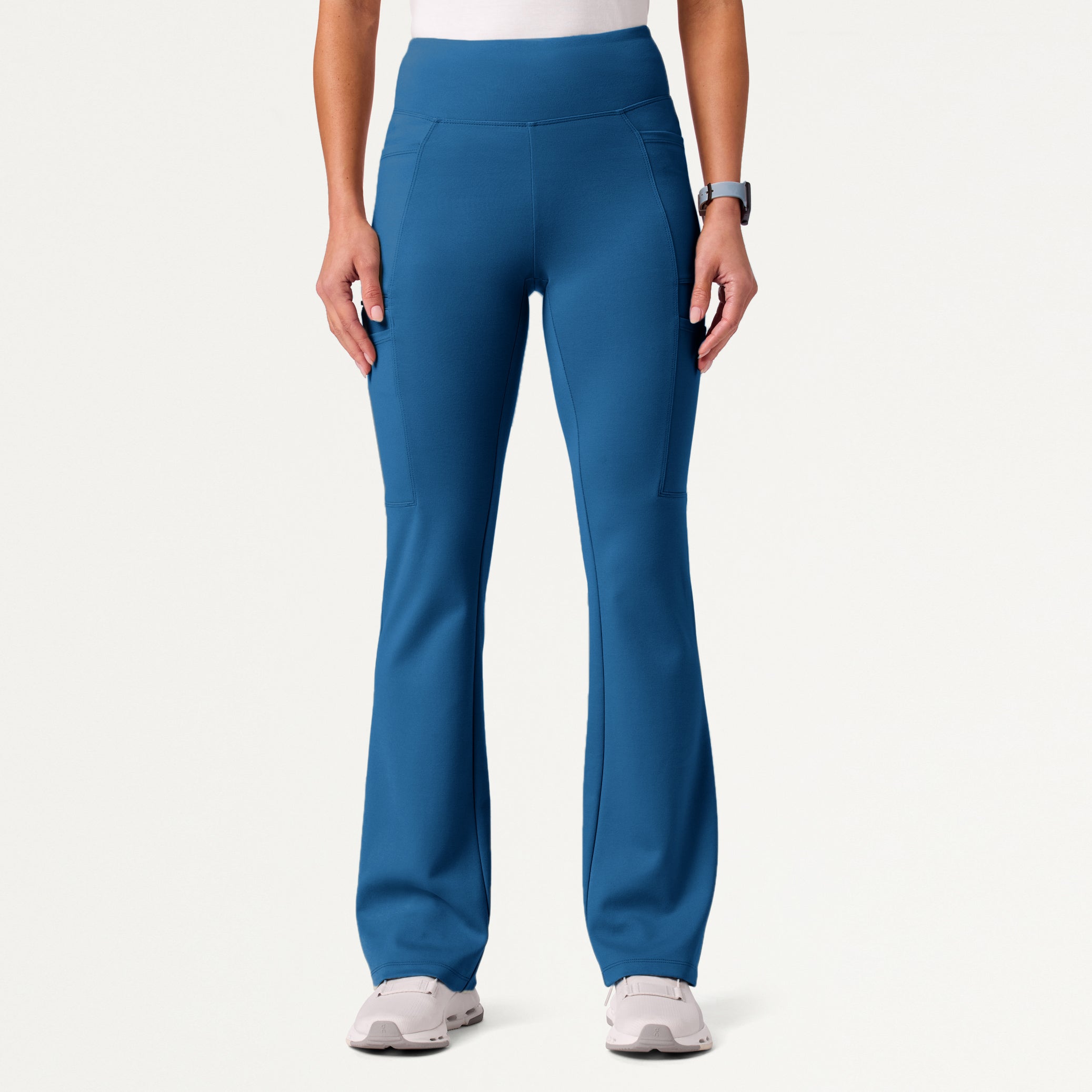 Perri UltraSOFT™ Yoga Scrub Pant - Ocean