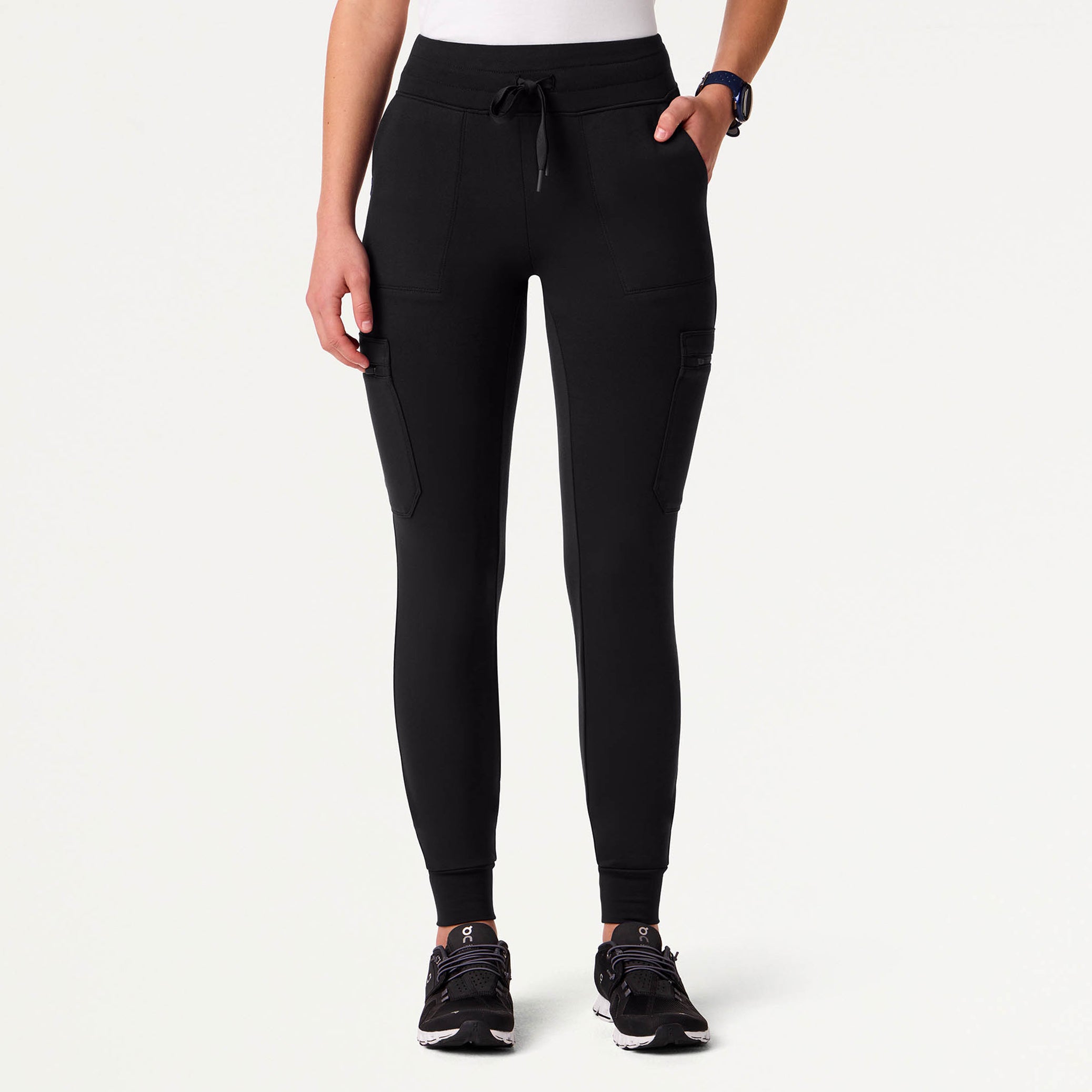 Woman wearing a Black scrub pant