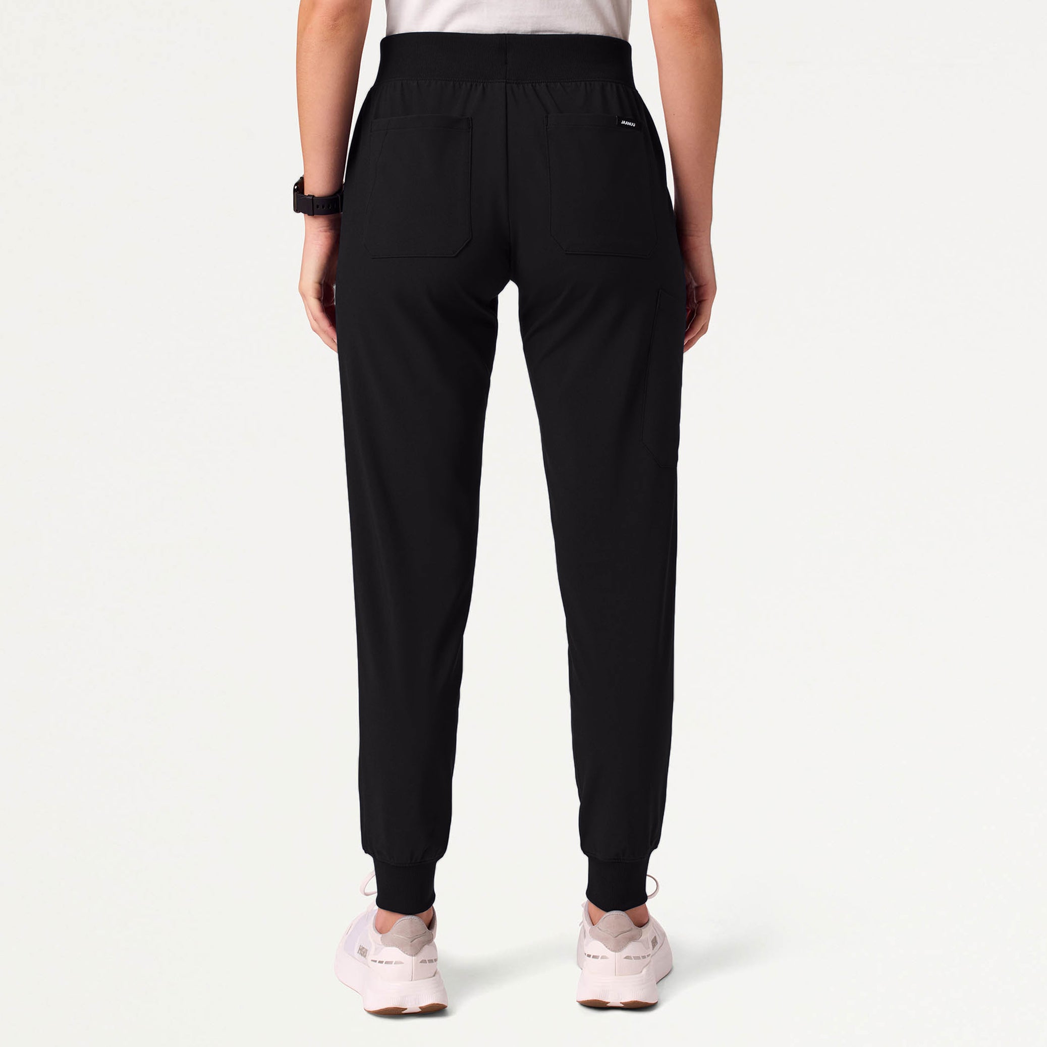Woman wearing Black scrub pant