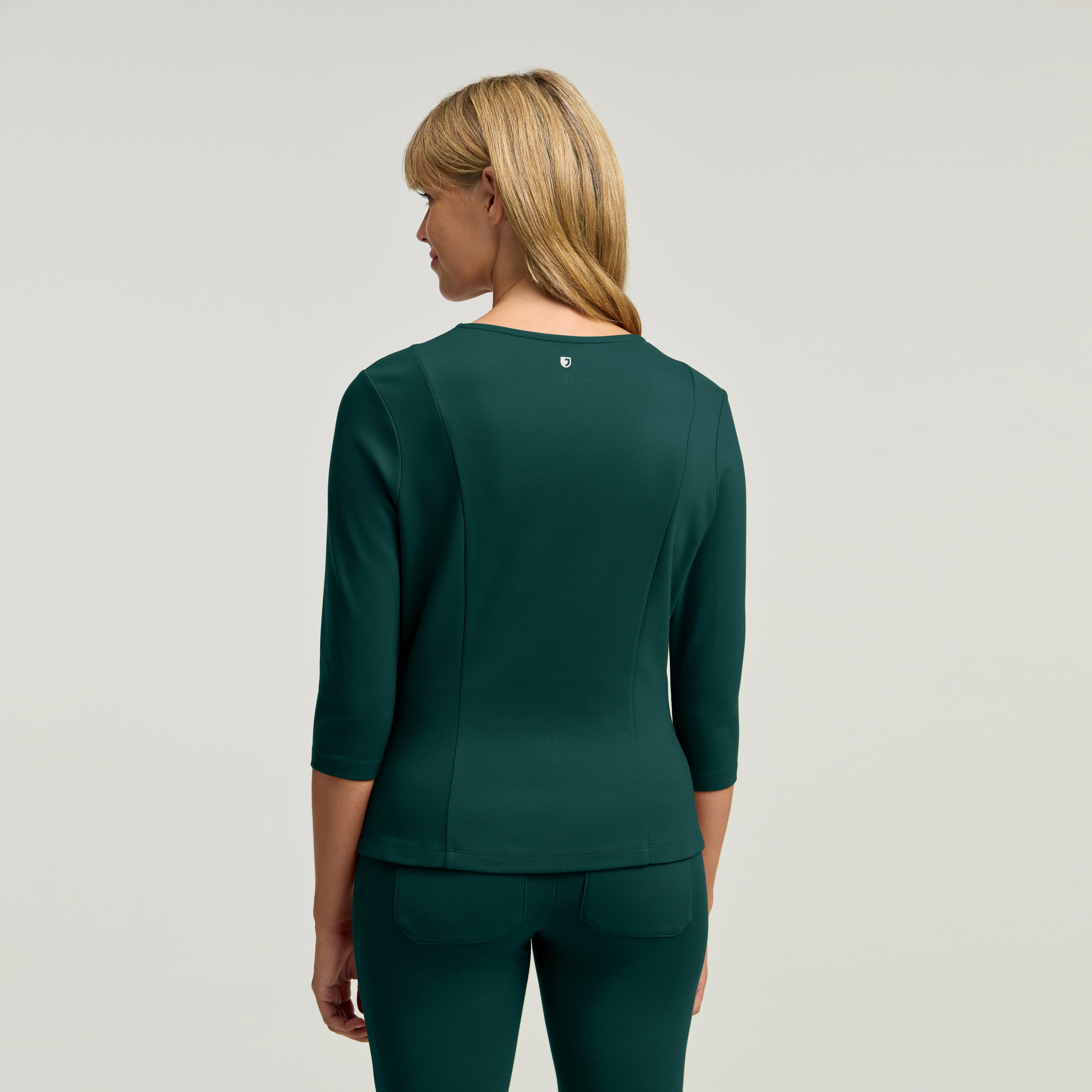 The Soft Flare Scrub Set - Midnight Green