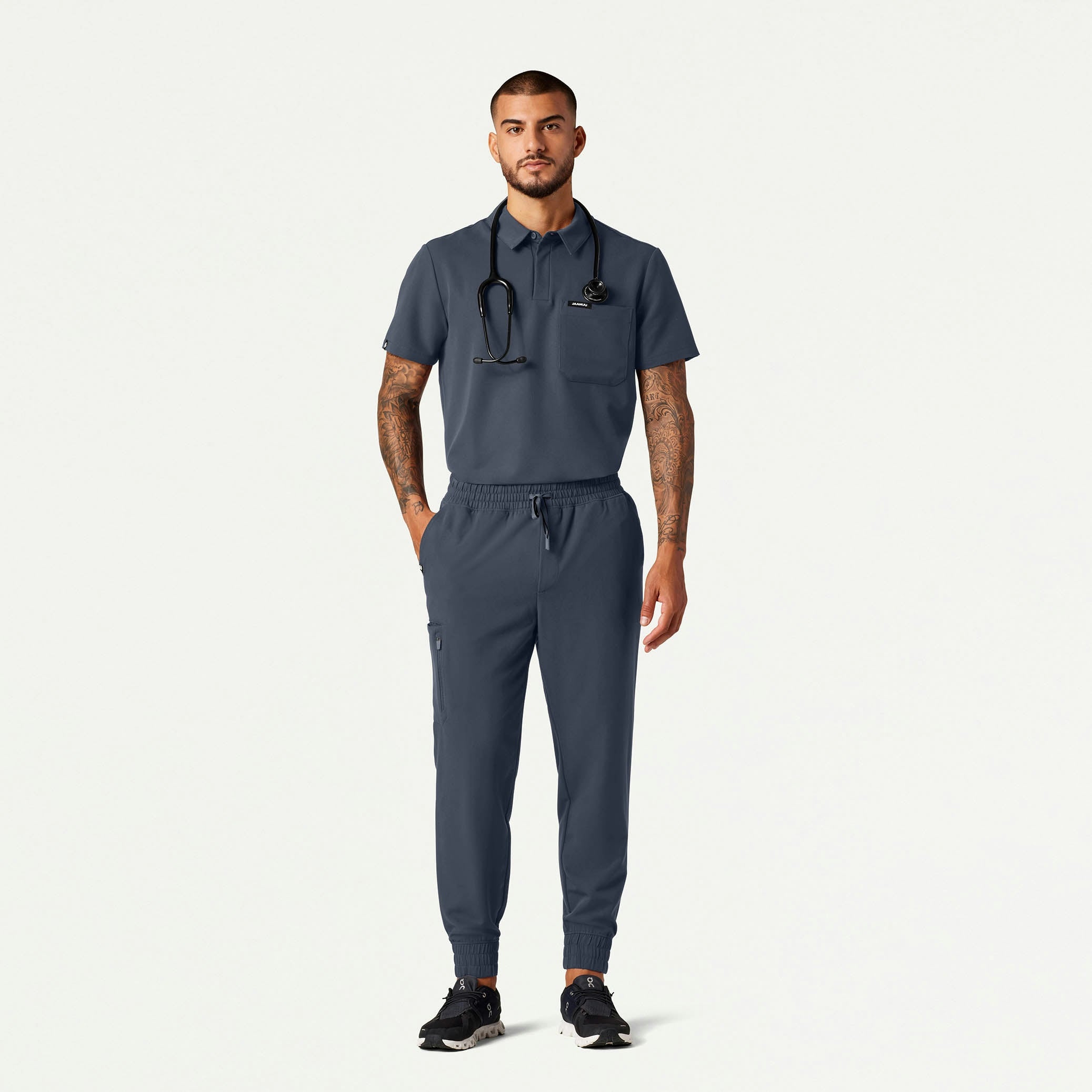 The Bentham Essential Scrub Set - Carbon Gray