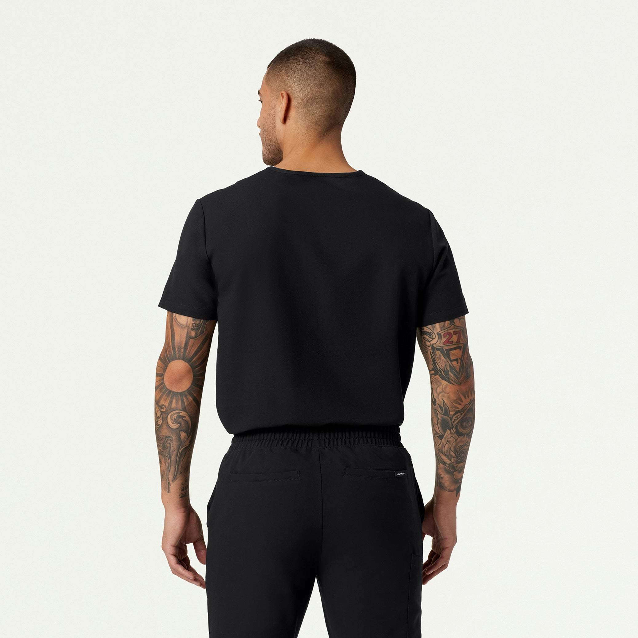 The Auggie Essential Scrub Set - Black - 3