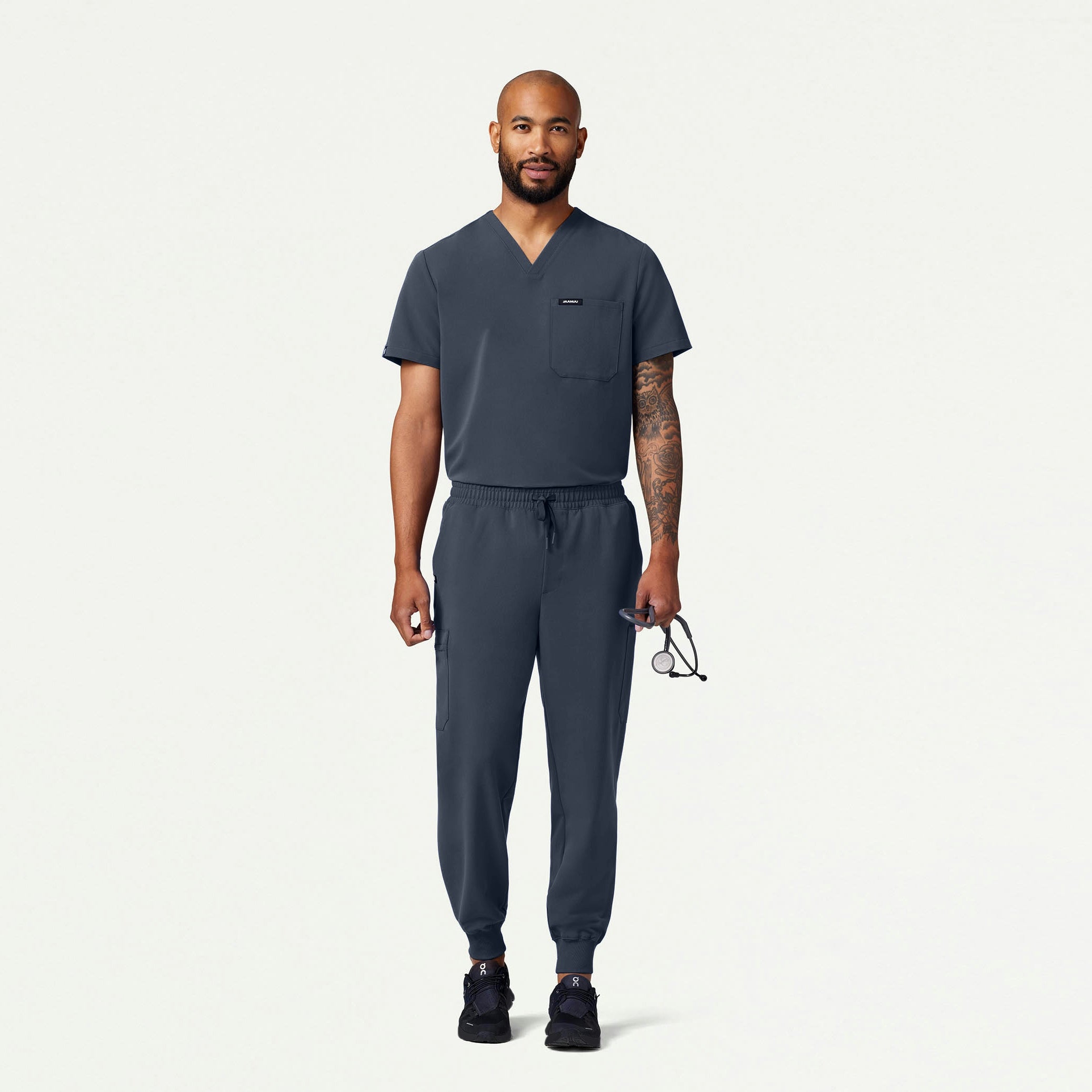 The Auggie Essential Scrub Set - Carbon Gray - 1