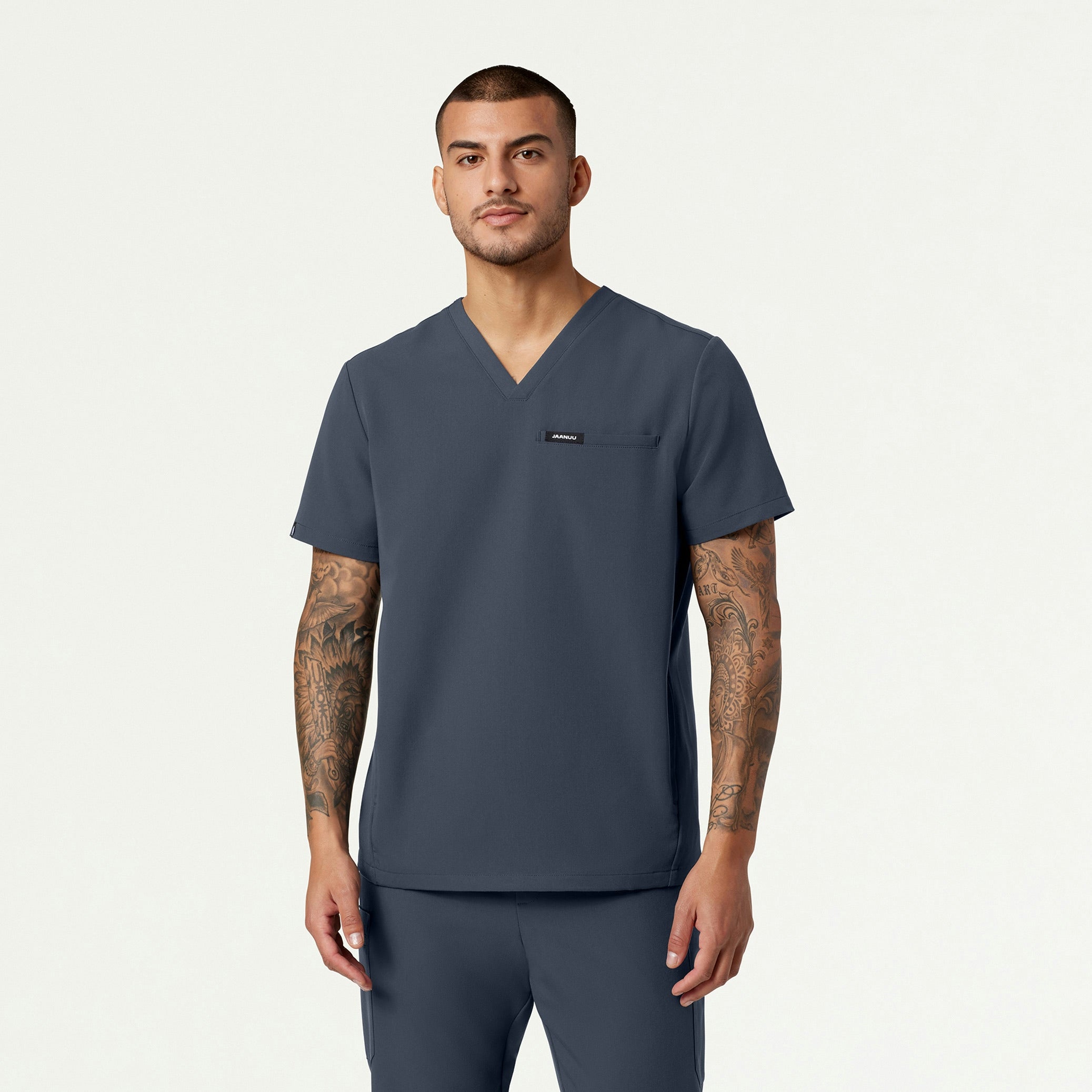 The Geiger Essential Scrub Set - Carbon Gray - 1